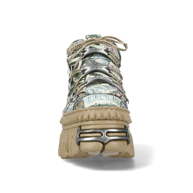 El New Rock M-106WALL-C49 es un botín de plataforma atrevido y vanguardista de la Colección Wall, diseñado para quienes aman la moda alternativa con un toque distintivo. Con un llamativo estampado de billetes de dólar sobre auténtica piel de vacuno, estas botas combinan el estilo urbano con la estética punk y rock característica de New Rock. La suela PU-ULTRA ofrece durabilidad y sujeción, mientras que el tacón de 6,5 cm y la plataforma de 5 cm le dan un look sofisticado. Con forro de piel de becerro, cierre de cordones con cordón y fijación de suela pegada, estas botas personalizadas redefinen el estilo swag con su diseño único inspirado en el dinero. Características principales: Material: Exterior: Piel de vacuno (estampado de billetes de dólar) | Interior: Piel de becerro. Material de la suela: PU-ULTRA | Sistema de fijación: Pegado. Cierre: Cordones (cordón). Altura del tacón: 6,5 cm | Altura de la plataforma: 5 cm. Altura de la caña: 11 cm. Estilo: Urbano, Swag. Diseño unisex: Apto para todos los géneros. Colección: Colección Wall: Una fusión de potencia urbana y rockera.