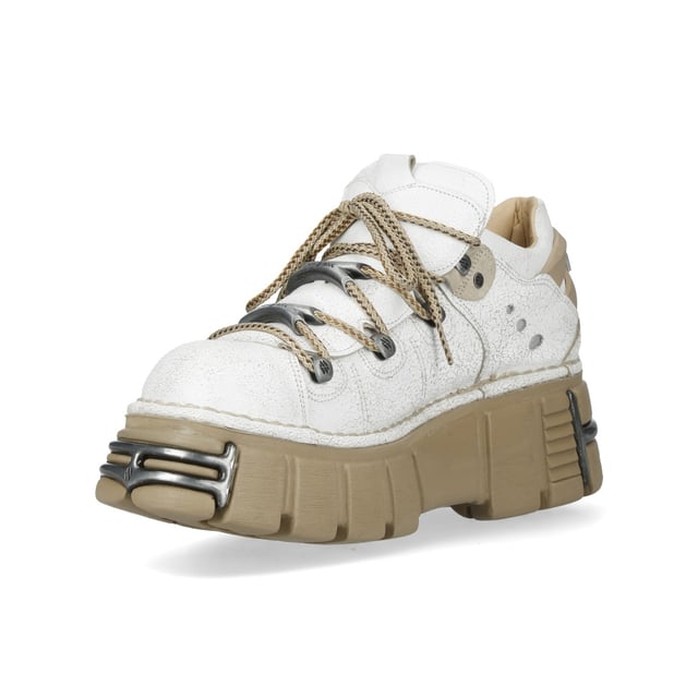 Los zapatos New Rock M-120N-C80 de la Colección Metallic combinan la estética gótica y punk con un toque futurista. Fabricados en material sintético de alta calidad con interior de piel de cerdo, ofrecen durabilidad y comodidad. Con un llamativo tacón de plataforma de 7 cm y una suela de 4 cm, estos zapatos ofrecen un look sofisticado y llamativo. El diseño con cordones refuerza su carácter rebelde, haciéndolos perfectos para quienes adoptan la moda alternativa con un toque moderno. Características principales: Material: Exterior - Sintético | Interior - Piel de cerdo | Altura del tacón: 7 cm | Altura de la plataforma: 4 cm | Material de la suela: PU-ULTRA | Cierre: Cordones (cordón) | Altura de la caña: 10 cm | Estilo: Gótico, Heavy, Punk, Rock | Diseño unisex: Adecuados tanto para hombre como para mujer | Color único: Exterior blanco llamativo con suela beige para un look impactante