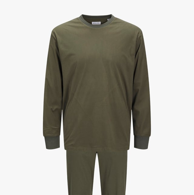Jack &amp; Jones Jack &amp; Jones SOLID LOUNGE Set Mens Forest Night

Closure/Fastening: Zip

Features: Comfort

Item Weight: 0.4 KG

Clothing Fit: Regular

Single Or Multi Pack?: Single

Gift Boxed: No

Material Composition: 100% Polyester
Product Code: 12268536-FRSTNGHT