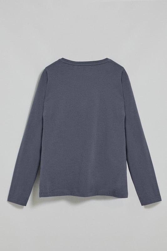 Polo Club folgt mit diesem langärmligen Damen-T-Shirt aus weicher Baumwolle dem Comfy-Trend. Ihre überarbeitete klassische Passform macht sie zu unverzichtbaren Basics für jeden Anlass. Gerippter Rundhalsausschnitt mit Nahtband in Kontrastfarbe. Regular Fit. Rigby Go-Stickerei auf der linken Brustseite.