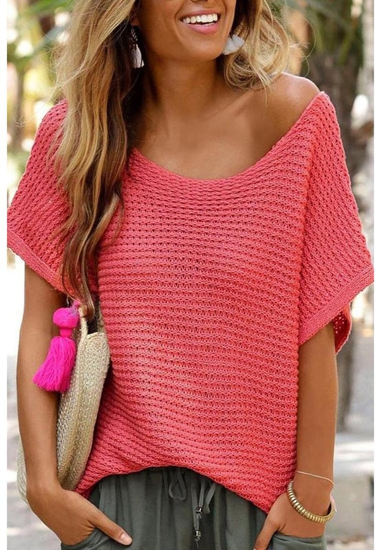 Suéter corto de punto suelto de manga dolman en arcilla roja  
El cuello barco y las mangas dolman crean un look relajado  
La tela suave y el corte holgado garantizan comodidad  
Estilo versátil que combina sin esfuerzo con diferentes prendas inferiores y calzado  
Tabla de tallas disponible para ayudar a encontrar el ajuste perfecto  
Material: 100% Acrílico