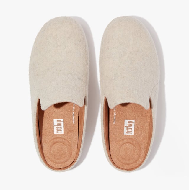 FitFlop CHRISSIE II HAUS e01 Womens Felt Slippers Ivory FitFlop FitFlop CHRISSIE II HAUS e01 Womens Felt Slippers Ivory
Upper Material: Felt
Lining Material: Microfibre
Sole Material: Rubber
Closure/Fastening: Slip-On
Features: Comfort
Toe Shape: Round
Shoe Width: Regular
Item Weight: 0.5 KG
Heel Height: Flat (Under 2.5cm)
Slipper Style: Mule
Gift Boxed: No
Product Code: GQ4-892
