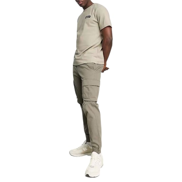 Timberland Men’s T-Shirt
Style Code: TB0A6Q99-269
Style Name : SS  Woven Badge Tee
100% Cotton
Made in Bangladesh
Regular Fit 
Woven Badge Branding on the Chest
Ribbed Neck
Straight Hem
Machine Wash
