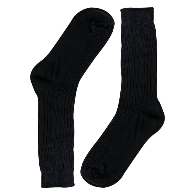Sock Snob - 6 Pack Kids 100% Cotton Crew Socks: Sock Snob brings you the perfect solution for your kids' everyday needs with these 100% cotton crew socks. Designed with comfort and style in mind, these super soft socks are ideal for keeping your little ones' feet cozy and happy all day long. These premium quality socks are made entirely from natural cotton, which is renowned for its unparalleled softness and moisture-wicking properties. This makes them perfect for long days at school, playdates, or simply lounging around the house. With these socks, your kids will experience minimal irritation and maximum comfort, allowing them to focus on their day without any distractions. Crafted from a soft and breathable cotton fabric, these socks ensure a gentle, super-soft feel against your child's skin, keeping their feet comfy and fresh throughout the day. The moisture-wicking nature of cotton helps keep their feet cool and dry, preventing discomfort from sweat and ensuring they stay fresh from morning until night. Additionally, the loose top design ensures that these socks don't leave any uncomfortable constriction rings around their ankles, even after extended wear. These versatile socks are perfect for everyday wear, whether as a light, breathable option for warmer days or as a dependable layer under shoes for school or play. Each pack includes 6 pairs of socks, available in sizes for kids aged 3-7 years and 8-11 years. Plus, they are machine washable, making them a practical and easy choice for busy parents. Extra Product Details: Sock Snob Kids 100% Cotton Crew Socks Super Soft Feel Moisture-Wicking Properties Loose Top Design 6 Pairs Per Pack Sizes 3-7 Years & 8-11 Years Machine Washable