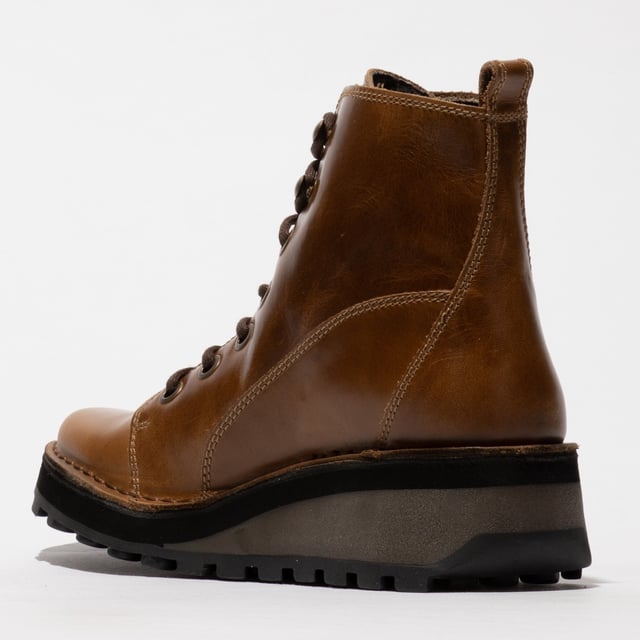 Fly London HAZI147FLY Womens Boots Camel

  
 *   Upper Material: Leather 
 *  Lining Material: Microfibre 
 *  Sole Material: Rubber 
 *  Closure/Fastening: Lace-Up 
 *  Features: Comfort 
 *  Heel Type: Wedge 
 *  Toe Shape: Round 
 *  Shoe Width: Regular 
 *  Item Weight: 0 KG 
 *  Heel Height: Low (2.5-4.9cm) 
 *  Shoe Shaft Height: Ankle 
 *  Boot Style: Ankle Boots 
 *  Gift Boxed: No  Product Code: P211147003