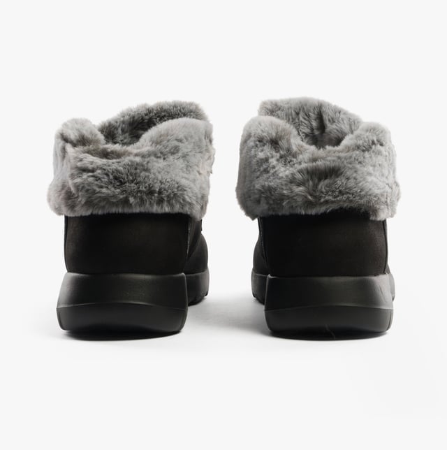 Skechers 144803/BKGY ON-THE-GO JOY - COZY CHARM Womens Boots Black/Grey

  
 *   Upper Material: Faux Leather 
 *  Lining Material: Faux Fur 
 *  Sole Material: Rubber 
 *  Closure/Fastening: Lace-Up 
 *  Features: Comfort,Memory Foam,Vegan,Water Resistant 
 *  Toe Shape: Round 
 *  Shoe Width: Relaxed 
 *  Item Weight: 0 KG 
 *  Heel Height: Low (2.5-4.9cm) 
 *  Shoe Shaft Height: Ankle 
 *  Boot Style: Ankle Boots 
 *  Gift Boxed: No  Product Code: 144803/BKGY