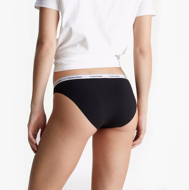 Calvin Klein Calvin Klein MODERN LOGO 3 Pack Bikini Womens Multicoloured&gt;
Closure/Fastening: Pull-On
Item Weight: 0.11 KG
Clothing Fit: Regular
Single Or Multi Pack?: Multipack
Gift Boxed: No
Material Composition: 90% Cotton, 10% Elastane
Underwear Type: Bikini
Underwear Features: Low Rise Waist | Flat Edge Leg Finish | Calvin Klein Signature Elastic WaistbandProduct Code: 000QD5207EUB1
Closure/Fastening: Pull-On
Item Weight: 0.11 KG
Clothing Fit: Regular
Single Or Multi Pack?: Multipack
Gift Boxed: No
Material Composition: 90% Cotton, 10% Elastane
Underwear Type: Bikini
Underwear Features: Low Rise Waist | Flat Edge Leg Finish | Calvin Klein Signature Elastic WaistbandProduct Code: 000QD5207EUB1
Closure/Fastening: Pull-On
Item Weight: 0.11 KG
Clothing Fit: Regular
Single Or Multi Pack?: Multipack
Gift Boxed: No
Material Composition: 90% Cotton, 10% Elastane
Underwear Type: Bikini
Underwear Features: Low Rise Waist | Flat Edge Leg Finish | Calvin Klein Signature Elastic WaistbandProduct Code: 000QD5207EUB1
Closure/Fastening: Pull-On
Item Weight: 0.11 KG
Clothing Fit: Regular
Single Or Multi Pack?: 3 Pack
Gift Boxed: No
Material Composition: 90% Cotton, 10% Elastane
Underwear Type: Bikini
Underwear Features: Low Rise Waist | Flat Edge Leg Finish | Calvin Klein Signature Elastic WaistbandProduct Code: 000QD5207EUB1