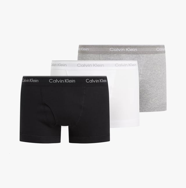 Calvin Klein Calvin Klein COTTON CLASSICS Mens 3 Pack Trunks Multicolouredl&gt;
Closure/Fastening: Pull-On
Item Weight: 0.11 KG
Clothing Fit: Regular
Single Or Multi Pack?: 3 Pack
Gift Boxed: No
Material Composition: 100% Cotton
Underwear Type: TrunksProduct Code: 000NB4002AMP1
Clothing Type: Underwear
Closure/Fastening: Pull-On
Item Weight: 0.11 KG
Clothing Fit: Regular
Single Or Multi Pack?: 3 Pack
Gift Boxed: No
Material Composition: 100% Cotton
Underwear Type: TrunksProduct Code: 000NB4002AMP1
Clothing Type: Underwear
Closure/Fastening: Pull-On
Item Weight: 0.11 KG
Clothing Fit: Regular
Single Or Multi Pack?: 3 Pack
Gift Boxed: No
Material Composition: 100% Cotton
Underwear Type: TrunksProduct Code: 000NB4002AMP1