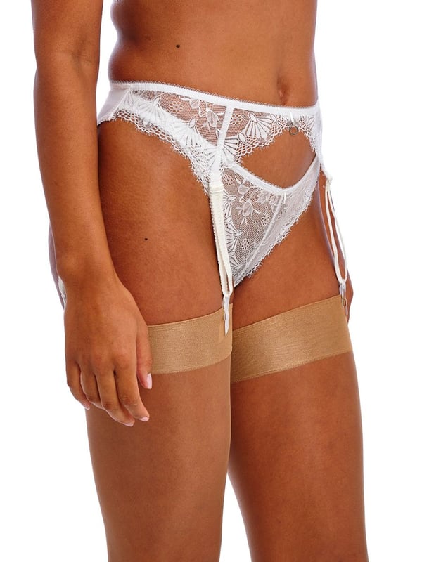 Freya Fascinate Suspender Belt. High rise suspender belt with decorative eyelash edge lace, adjustable suspender straps, hook and eye fastening and metallic ring detailing. Product is hand wash only.