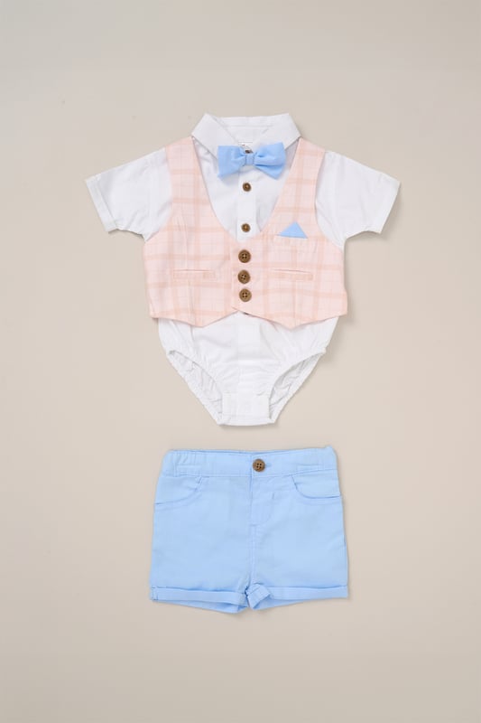 Get your little one ready for summer events and holidays with this adorable set from Little Gent! Featuring a bodysuit shirt with a mock waistcoat, matching shorts, and a dapper bowtie, it’s topped off with a cute decorative pocket square. Stylish and comfy, it’s perfect for making special memories in.
