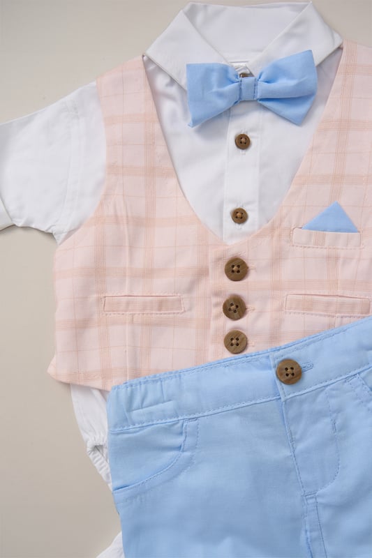 Get your little one ready for summer events and holidays with this adorable set from Little Gent! Featuring a bodysuit shirt with a mock waistcoat, matching shorts, and a dapper bowtie, it’s topped off with a cute decorative pocket square. Stylish and comfy, it’s perfect for making special memories in.