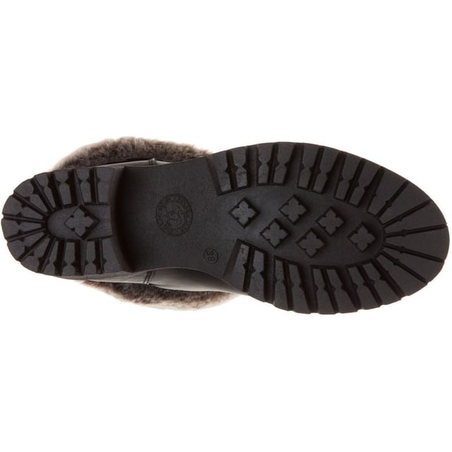 Botas de tacón Piola para mujer Panama Jack en color negro con parte superior de piel napa engrasada impermeable y forro interior cálido de pelo.
