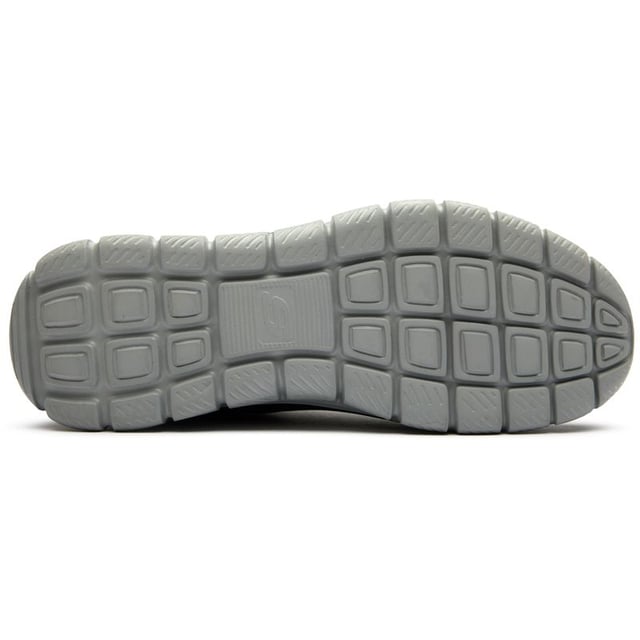 Zapatillas Skechers Track Wider negras para hombre, fabricadas con tela y suela de goma. Incluyen: suela ligera, tira de talón, plantilla de espuma viscoelástica y lavables a máquina.