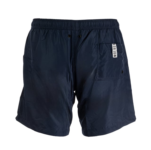 Entdecken Sie die Medium Boardshort für Herren von BIKKEMBERGS. Sie ist aus hochwertigen Materialien gefertigt und mit dem Markenlogo auf dem rechten Bein versehen.einen Hauch von sportlichem und elegantem Stil. Perfekt für einen raffinierten Look am Strand.