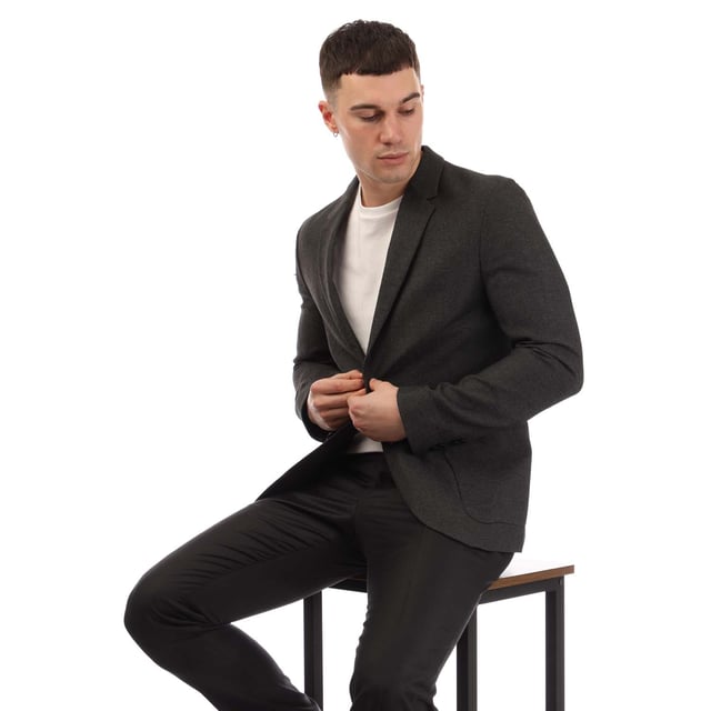 Mens HUGO Areltu Blazer Jacket in charcoal.- Notch lapels.- Button fastening.- Button cuffs.- Slim fit.- 44% Polyester  34% Virgin Wool  22% Cotton.- Ref: 50440505016