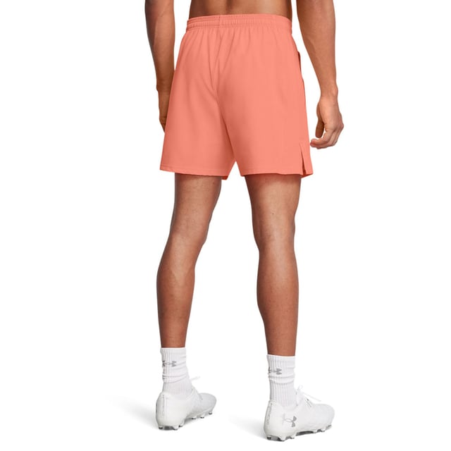 UA Storm technology repels water without sacrificing breathabilityLightweight stretch-woven fabric delivers superior comfort & durabilityMaterial wicks sweat & dries really fast4-way stretch material moves better in every direction.Encased elastic waistband with internal drawcord.Secure  zip hand pockets.Side-vent hem.Uses a fluorine-free water repellent treatment.