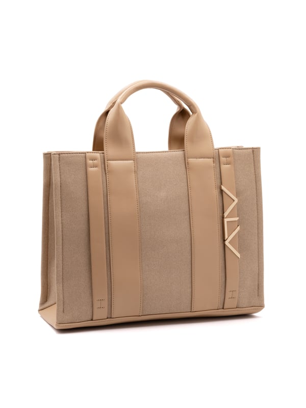 Bolso bandolera para mujer. El cierre es con cremallera. Los bolsillos internos son dos con cremallera y dos abiertos. Los bolsillos externos están ausentes. La bandolera es ajustable y extraíble en piel. El mango es de cuero. Hay un compartimento interno. El material externo es 100%PU. Internamente es 100% Poliéster. Medidas: 37x29x13 cm. Producto de moda