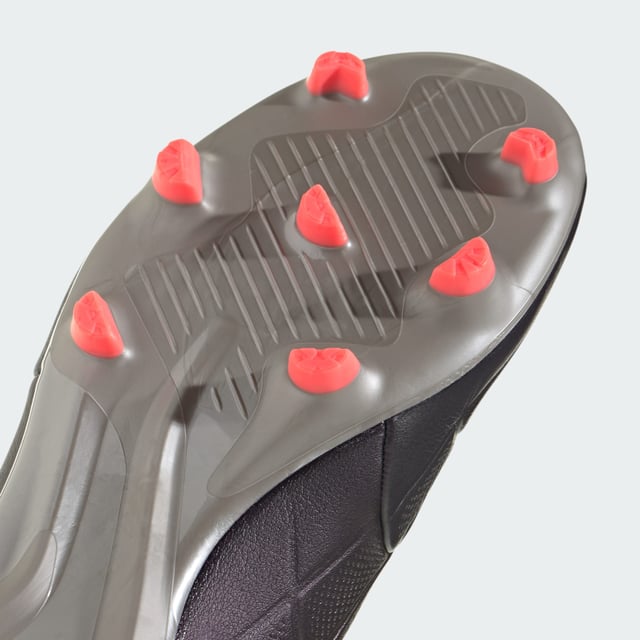 From brain to boot, and back again. Connect with the ball on every level in adidas Copa Pure 2. The comfortable upper on these League boots shows off vintage details, ensuring you look and feel as classy as your football. Its cow leather forefoot delivers a cultured touch. Underneath, a firm ground outsole makes for unflustered play.This product features at least 20% recycled materials. By reusing materials that have already been created, adidas help to reduce waste and our reliance on finite resources and reduce the footprint of the products adidas make.  - Regular fit - Lace closure - Synthetic upper with leather forefoot - Firm ground outsole - Contains at least 20% recycled content  Shipped by adidas