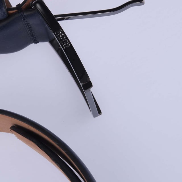 Mens BOSS T-Leo Belt in dark blue.- Made in Italy.- Coord. - TRAFALGAR  THE LEGENDARY.- Luxurious italian  vegetable tanned cow leather.- Nubuck lining.- New iconic design buckle  100% Brass.- Ref: 50441306-401