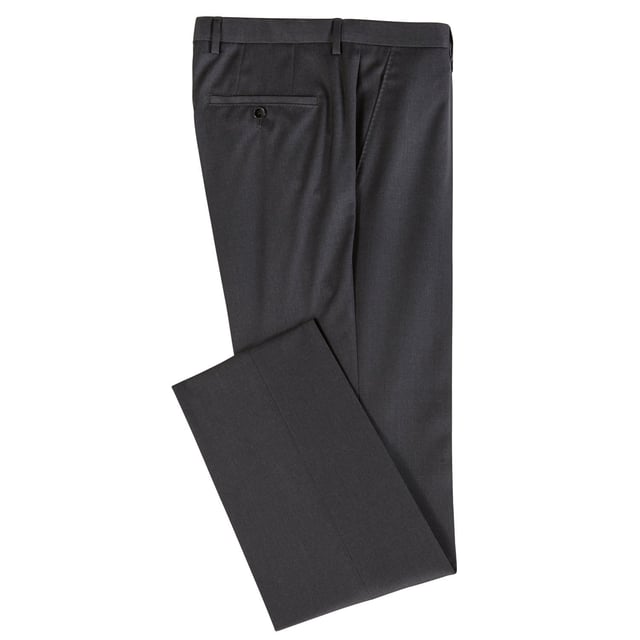 Herenpantalon Boss Lenon. Formele broek met rechte pasvorm van BOSS Menswear. Deze getailleerde broek is gemaakt van scheerwol met een serge weving en past moeiteloos bij een groot aantal professionele looks. Voeg een contrasterend BOSS jasje toe voor een frisse kijk op suiting.- Regular fit.- Regular rise.- Haak- en ritssluiting.- Rechte pijp.- Platte voorkant.- Franse zakken.- Achter paspelzakken.- Gedeeltelijk gevoerd. Materiaal: 100% scheerwol. Ref: 50318825021.