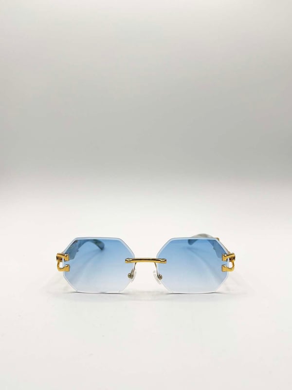 Frame Colour: Gold
Lense Colour: Blue
Material: PC Lens PC Frame
One Size
SKU: SG2501620
UV 400 PROTECTION 
LENS FILTER CATEGORY 2
