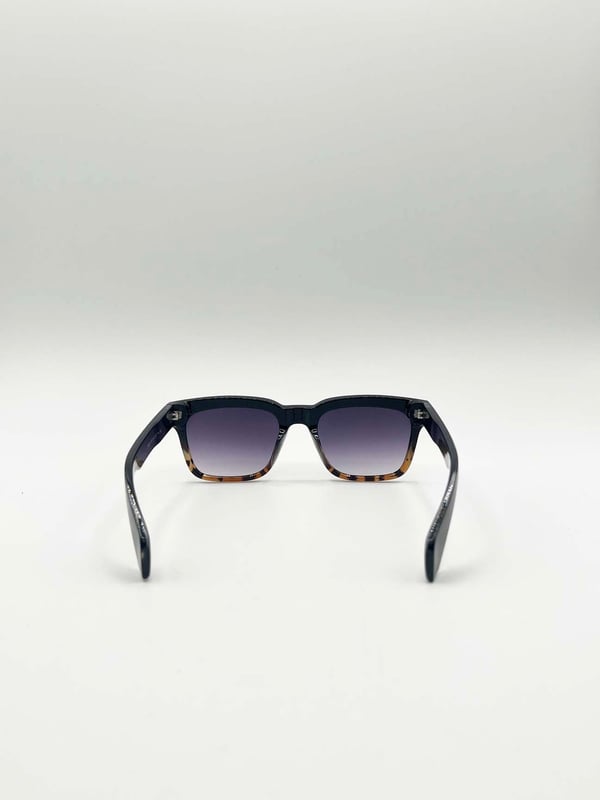 Frame Colour: Green Lens Colour: Grey. Material: AC Lens PC Frame. One Size. SKU: SG2502302. UV 400 PROTECTION. LENS FILTER CATEGORY 3