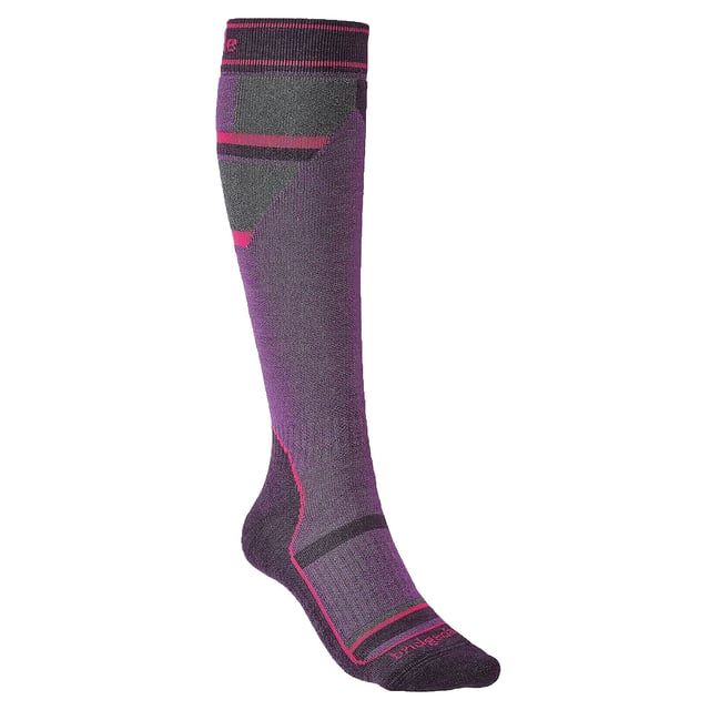 Bridgedale Ski Mountain Junior Racer Over Calf Merino Performance Socks: Experience exceptional comfort and sophisticated style with the Bridgedale Ski Mountain Junior Racer Over Calf Merino Performance Socks in chic Grey/Green. Mindfully designed for children's tender, growing feet, these versatile socks assure to smoothly blend with winter gears, making them an astute addition to your kids' collection. Enjoy the supreme comfort these socks offer, a bliss for every young adventurer. Our socks are skilfully crafted to invigorate and uplift your little one's winter attire. Bridgedale Ski Mountain Junior Racer Socks come with an array of merits. Their unique design and colour add a hint of timeless grace to your look while the cosy fabric guarantees enduring comfort. Moreover, our sweat-absorbent Merino wool blend fabric assures top foot hygiene, leaving your child's feet fresh and odour-free. Embrace the ultimate blend of comfort and style with our Bridgedale Ski Mountain Junior Racer Over Calf Merino Performance Socks - your top pick for premium child sock wear. Essential Product Details: - Bright and stylish - Top-grade materials - Lifelong durability - Ideal for all seasons - Perfect for winter sports situations - Suitably fits versatile sizes