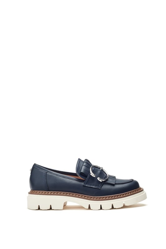 Dress to impress in Dallia, the chunky loafer with a cleated sole. This style features a classic snaffle trim for a sleek look with stitched detailing for a luxe feel. Complete with a leather sock for ultimate comfort.