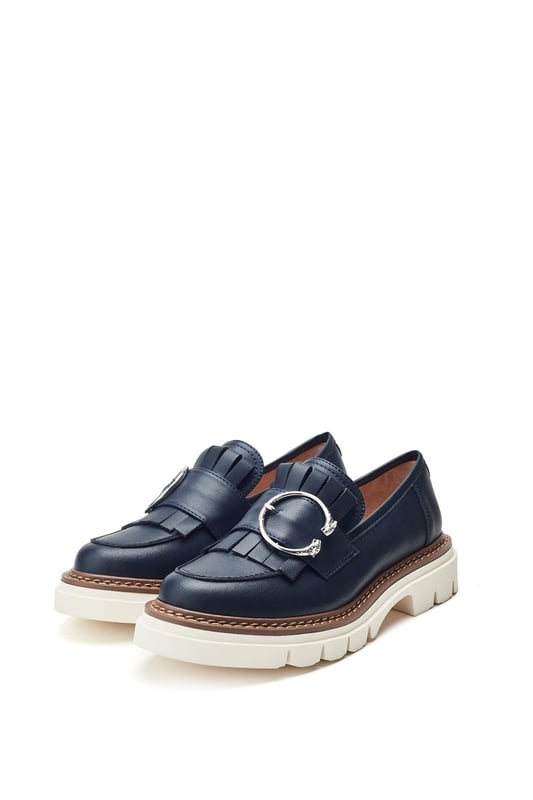 Dress to impress in Dallia, the chunky loafer with a cleated sole. This style features a classic snaffle trim for a sleek look with stitched detailing for a luxe feel. Complete with a leather sock for ultimate comfort.