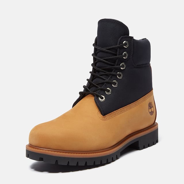 6-Inch Waterproof Boot gemaakt van een waterdicht premium leer en canvas bovenwerk, deze laars is voorzien van een TimberDry™ waterdicht membraan om je voeten droog te houden in alle weersomstandigheden. De gewatteerde kraag zorgt voor comfort, terwijl het anti-vermoeidheid verwijderbare voetbed de hele dag ondersteuning biedt. De duurzame rubberen profielzool biedt uitstekende grip op verschillende oppervlakken.