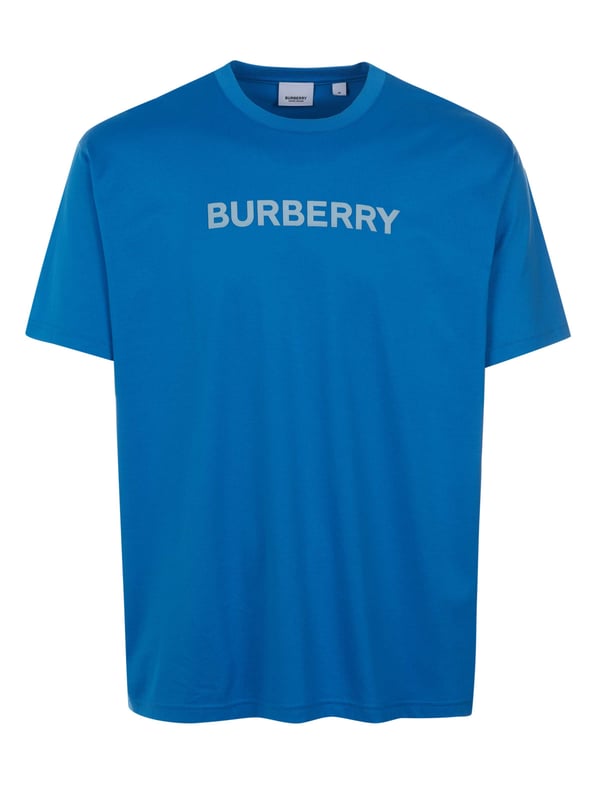 100% algodón; Camiseta Burberry Harriston;  Modelo: 8065395 1002;  Mano de obra de alta calidad;  100% algodón orgánico;  cuello redondo;  manga corta;  Estampado de logotipo en relieve en el pecho.
