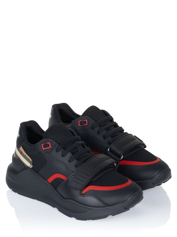 42% piel de becerro, 35% poliamida, 12% algodón, 11% poliéster; Zapatilla baja Burberry RAMSEY;  Modelo: 8056920 1003;  Mano de obra de alta calidad;  Parte superior baja;  Cordón clásico;  Cierre de velcro con logotipo decorativo;  Punta redonda;  suela de plataforma;  Suela de goma antideslizante;  Detalles del logotipo de Burberry