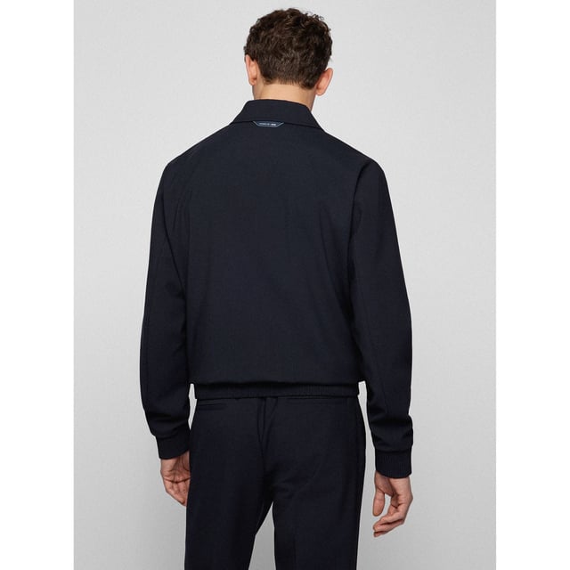 Men's Boss P-Hanry Jacket.- Notch lapels.- 2 button front fastening.- 2 front open pockets.- 4 button cuffs.- Slim fit. Material: 53% Polyester, 43% Wool, 4% Elastane. Ref: 50469032404.