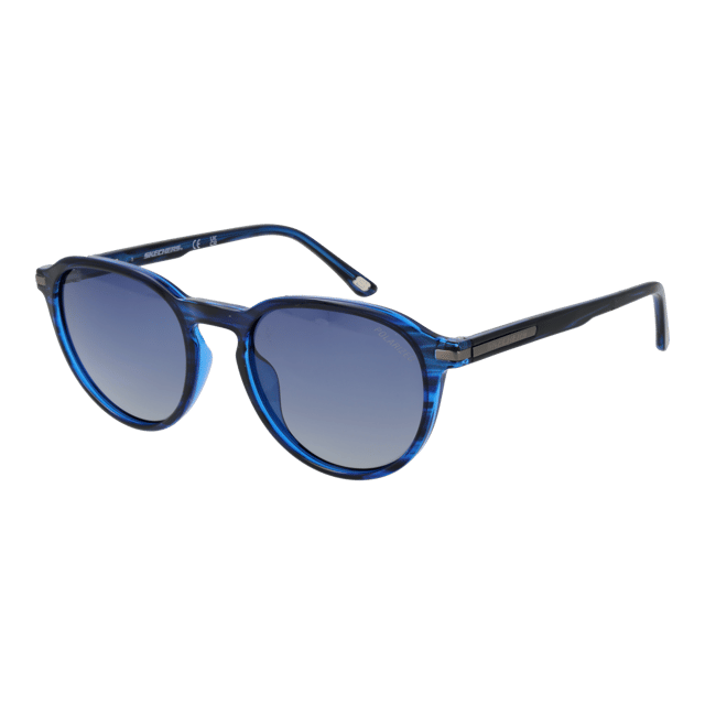Género: Hombre
Color principal: Azul
Color del marco: Azul
Material del marco: Plástico
Color de lentes: Azul
Material de lentes: Plástico
Categoría de filtro: 3
Protección: 100% UVA & UVB
Tamaño: 51-19-145
Ancho de las lentes: 51
Altura de las lentes: 44
Ancho del puente: 19
Ancho del marco: 140
Longitud de las templos: 145
Estilo de llanta: Llanta completa
Bisagra de resorte: No
Extra: Sin extra
El envío incluye: Estuche originalsa de gafas original, documentación, paño de limpieza
Country: China