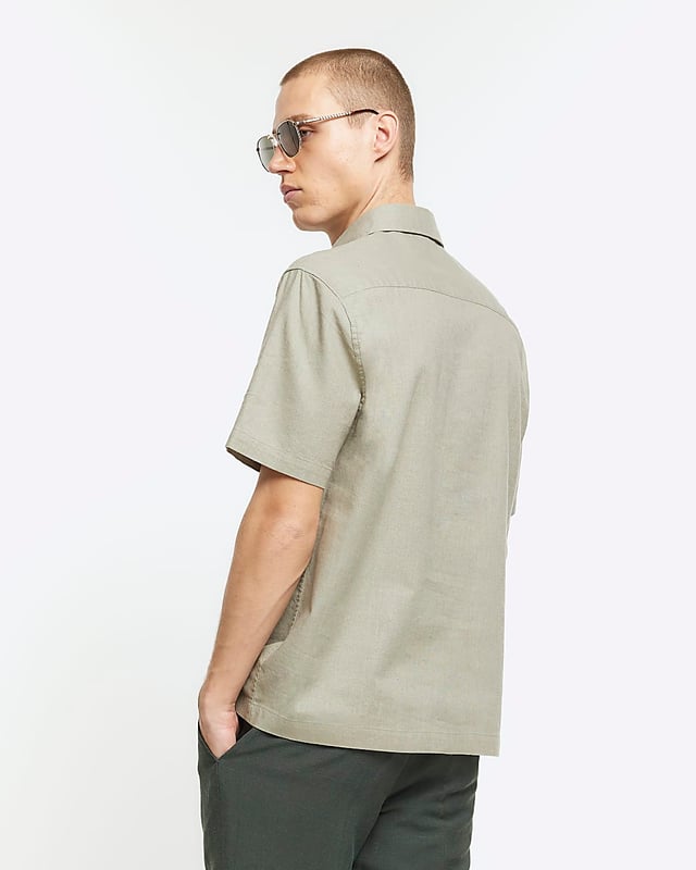 Revere Collar, Short Sleeve, Slim fit, Linen Blend, Button fastening, Front Pocket