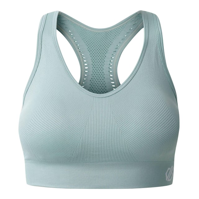 50% Recycled Polyamide, 45% Polyamide, 5% Elastane. Design: Logo, Plain. Fabric Technology: Breathable, Moisture Wicking, Odour Control, Q-Wic Plus, Quick Dry, SeamSmart Technology. Laser Cut, Medium Support, Removable Padded Cups, Seamless. Back Style: Racerback. Fit: Form-Fit. XS: 30 in. S: 32 in. M: 36 in. L: 38 in. XL: 40 in.