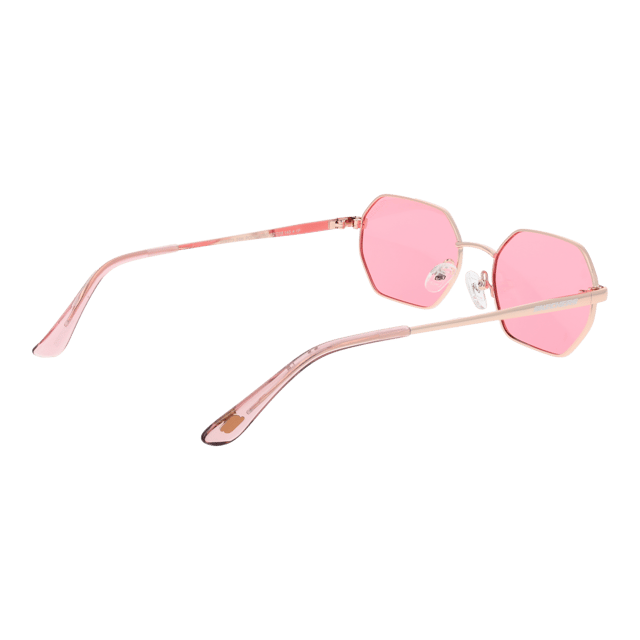 Género: Mujer
Color principal: Oro rosa
Color del marco: Oro rosa
Material del marco: Metal
Color de lentes: Rosa
Material de lentes: Plástico
Categoría de filtro: 1
Efecto de lentes: Polarizado
Protección: 100% UVA & UVB
Tamaño: 52-18-140
Ancho de las lentes: 52
Altura de las lentes: 38
Ancho del puente: 18
Ancho del marco: 135
Longitud de las templos: 140
Estilo: Rectángulo
Estilo de llanta: Llanta completa
Extra: Sin extra
El envío incluye: Estuche originalsa de gafas original, documentación, paño de limpieza
Country: China