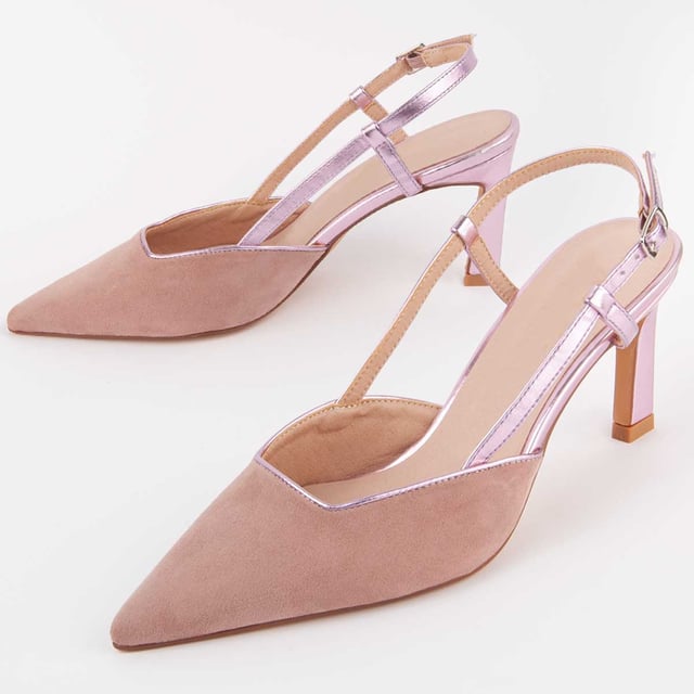 Heeled shoes for women. 100% natural leather insole. Comfortable fit. Manufactured by other brands for our brand. Approximate measurements: 6 cm heel