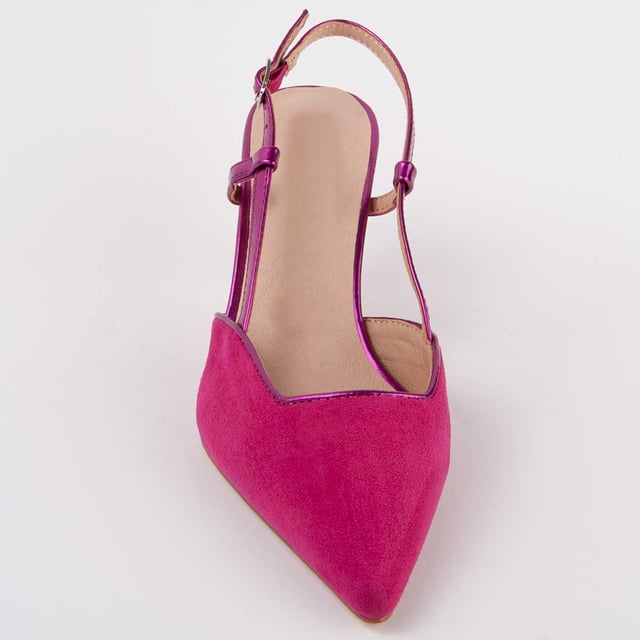 Heeled shoes for women. 100% natural leather insole. Comfortable fit. Manufactured by other brands for our brand. Approximate measurements: 6 cm heel