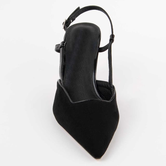 Zapato de tacón para mujer. Plantilla de piel 100% natural. Calce cómodo. Fabricado por otras marcas para nuestra marca. Medidas aproximadas: 6 cm de tacón.