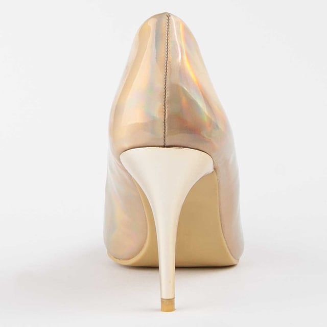 Hakken schoenen voor dames. Comfortabele pasvorm. Gemaakt door andere merken voor ons merk. Ongeveer 8 cm hak