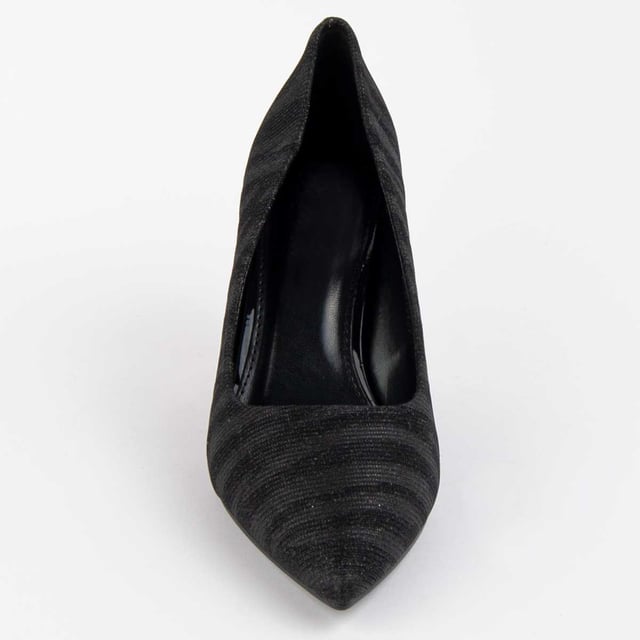 Hakken schoenen voor dames. Comfortabele pasvorm. Gemaakt door andere merken voor ons merk. Ongeveer 8 cm hak