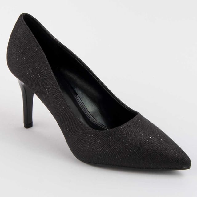 Hakken schoenen voor dames. Comfortabele pasvorm. Gemaakt door andere merken voor ons merk. Ongeveer 8 cm hak