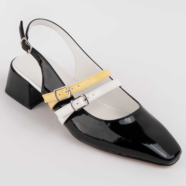 High-Heel Schuh für Damen. Einlegesohle aus 100% natürlichem Leder. Bequemer Sitz. Hergestellt von anderen Marken für unsere Marke. Ungefähre Maße: 4 cm Absatz.