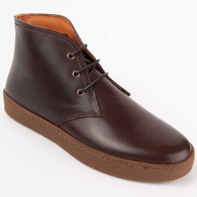 Purapiel Warranty, 10 years warranty. Casual boots for men. Made with 100% natural leather, free of Chromium VI. Made with the highest quality materials. Manufactured by other brands for our brand