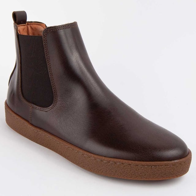 Garantía Purapiel, 10 años de garantía. Bota casual para hombre. Fabricado en cuero 100% natural libre de Cromo VI. Materiales de máxima calidad. Fabricado por otras marca para nuestra marca.
