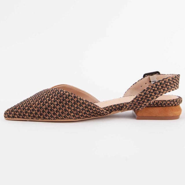 Bailarina casual para mujer. Plantilla de piel 100% natural. Calce cómodo. Fabricado por otras marcas para nuestra marca.