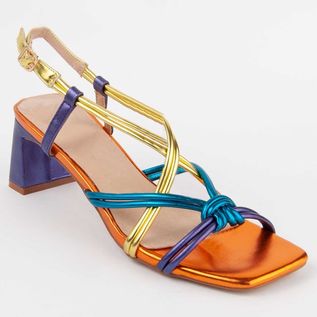 Heeled sandals for women. 100% natural leather insole. Comfortable fit. Manufactured by other brands for our brand. Approximate measurements: 6 cm heel