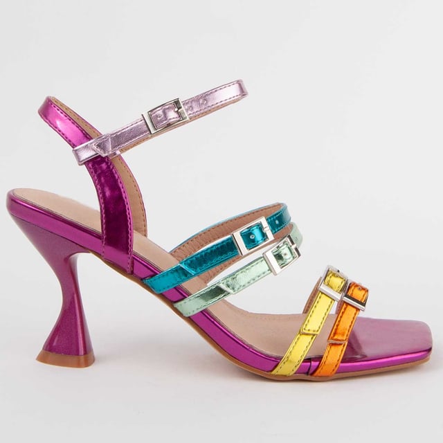 Heeled sandals for women. 100% natural leather insole. Comfortable fit. Manufactured by other brands for our brand. Approximate measurements: 7 cm heel