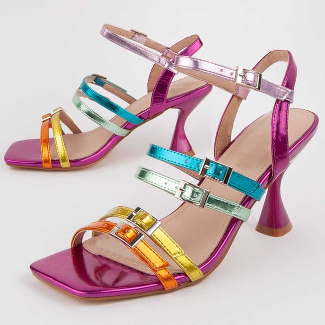 Heeled sandals for women. 100% natural leather insole. Comfortable fit. Manufactured by other brands for our brand. Approximate measurements: 7 cm heel